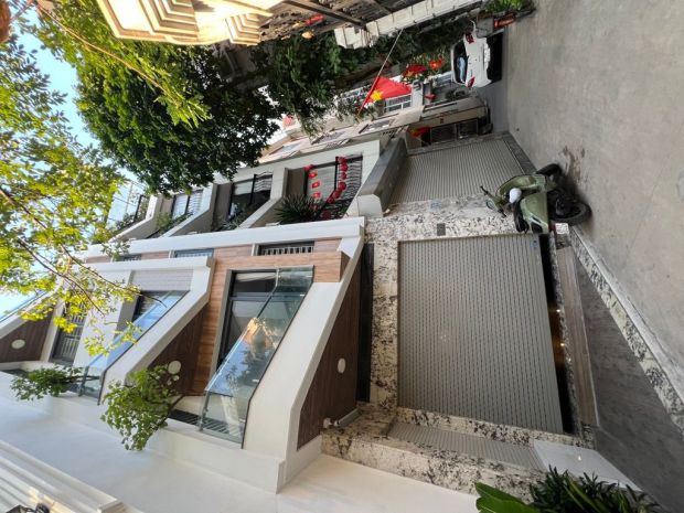 Long biên việt hưng ngõ thông, ô tô ngủ trong nhà 7551451