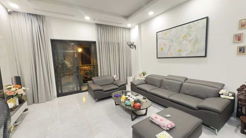 Chính chủ bán nhà phố lạc trung, mặt tiền 5.6m, 6 tầng 7554026