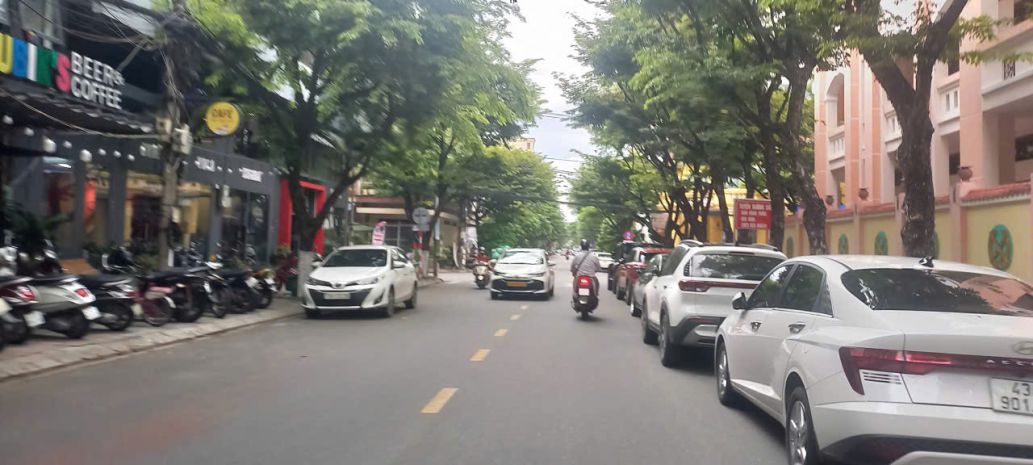 Nhà 3t ông ích khiêm  đường ô tô 5m, gần biển  hơn 5 tỷ 7555494