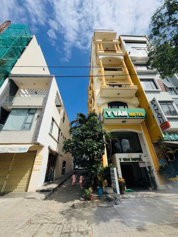 Bán khách sạn mặt tiền  số 257 trần hưng đạo phước mỹ , tp 7555538