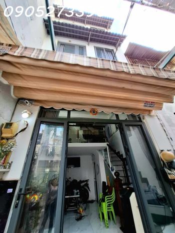 Hẻm 4m, ô tô lý thuyết, 30m2 , 3 tầng có sân thượng mới 7555803