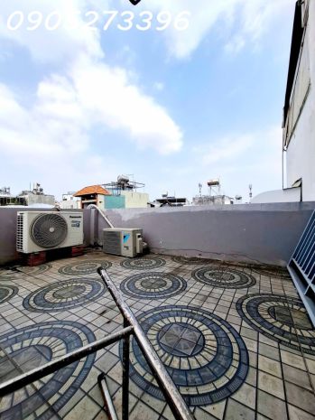 Hẻm 4m, ô tô lý thuyết, 30m2 , 3 tầng có sân thượng mới 7555805