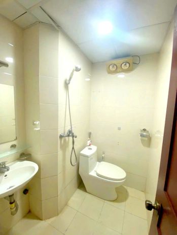 Hot hot  chính chủ cần bán căn hộ chung cư kim trường thi 7556111