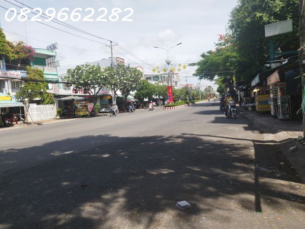 Bán nhà mặt tiền hùng vương, tp sa đéc 243m2, 2 tầng, sổ 7556711