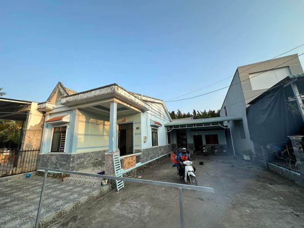 Nhà đẹp bình chánh ngay ql50 chỉ 4,6 tỷ ngang hơn 13m 7557817