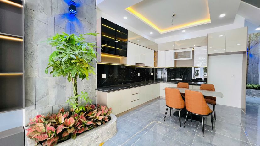 Bán nhà phố 5m x 26m gần kcn cầu tràm, sát bình chánh 7558343
