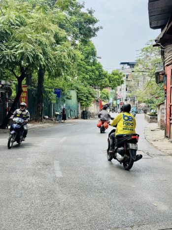Nhà thật phố trạm long biên 10 tỷ 50m ngõ nông,kinh doanh 7558703