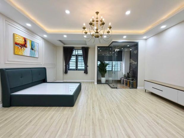 Nhà mặt tiền đất vàng tên lửa khu kinh doanh buôn bán ngày 7560423