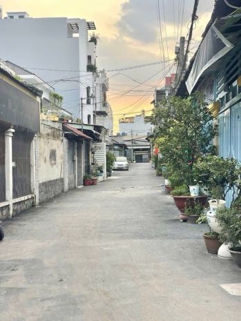 Đức thịnh -  chuyên nhà phố đông hòa linh xuân 7560432