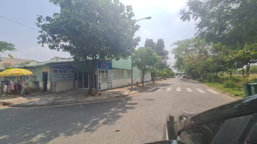 Mua nhà phố lúc này, em nghĩ điều đầu tiên phải hỏi là: 7560477