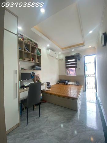 Thượng thanh  nhà mới đẹp  5 tầng  full nội thất  4 7560783