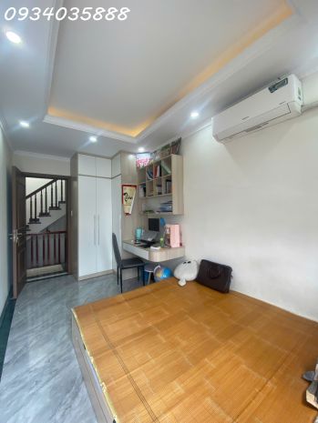 Thượng thanh  nhà mới đẹp  5 tầng  full nội thất  4 7560785
