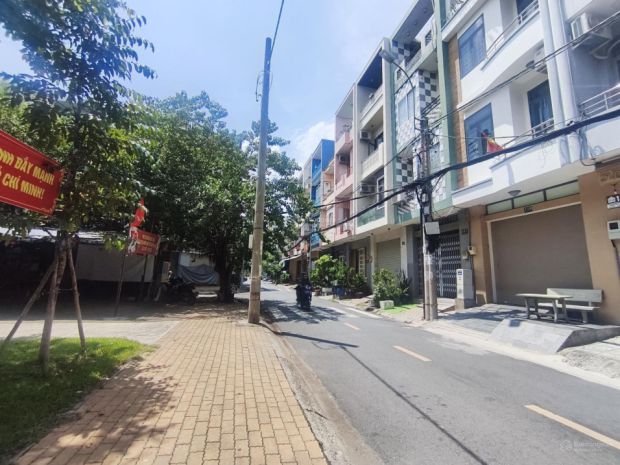 Bán nhà hẻm xe hơi phạm thế hiển, 4 tầng, 4x15m chỉ 6.2 tỷ. 7561738