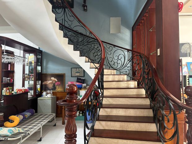 Bán biệt thự 4 tầng + hầm p.trấn biên,tp đồng nai,gần chợ 7562602