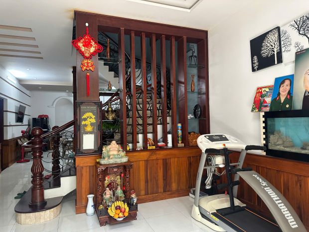 Bán biệt thự 4 tầng + hầm p.trấn biên,tp đồng nai,gần chợ 7562605