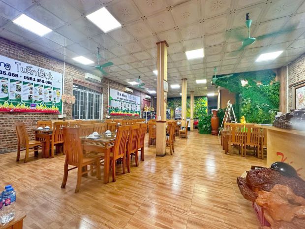 Chính chủ cho thuê nhà 2 lô 2 tầng  vị trí đẹp trung tâm 7562881