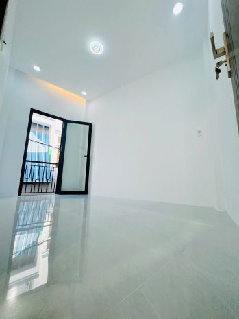 Nhà mới 36m2 ngang khủng 7.6m vài bước ra mặt tiền hưng phú 7563944