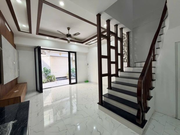 Mua nhà trung tâm cho con đi học - sát vách bách - kinh - x 7564081