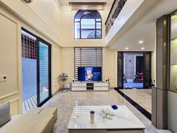 Nhà thiên lôi aeon mall vị trí sau nhà mặt đường có gara 7564570