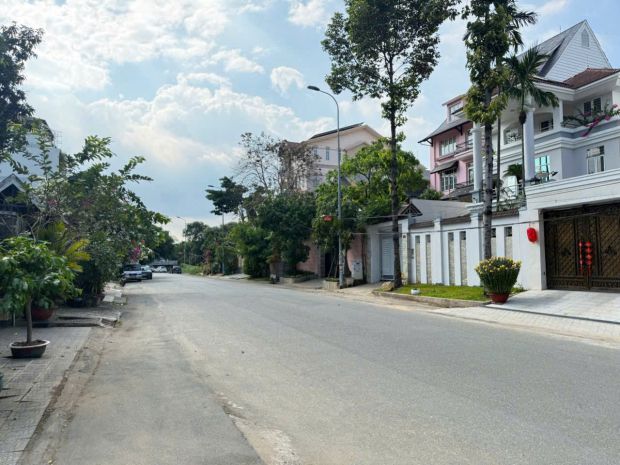 Bán đất biệt thự rẻ nhất thảo điền  q2 . đường 20m. 7564699