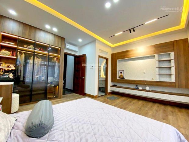 Bán nhà mặt tiền hiếm 4 tầng đường bông sao đối diện công 7566743
