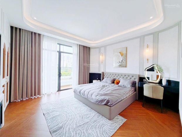 Bán nhà mặt tiền hiếm 4 tầng đường bông sao đối diện công 7566745