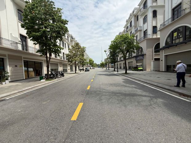 N.hỉnh 17.x tỷ sao biển hàng gốc chủ đầu tư trục kinh doanh 7567603