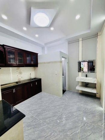 Nhà đẹp 4 tầng, trung tâm p.10, 5 phòng, chỉ nhỉnh 5 tỷ 7567889