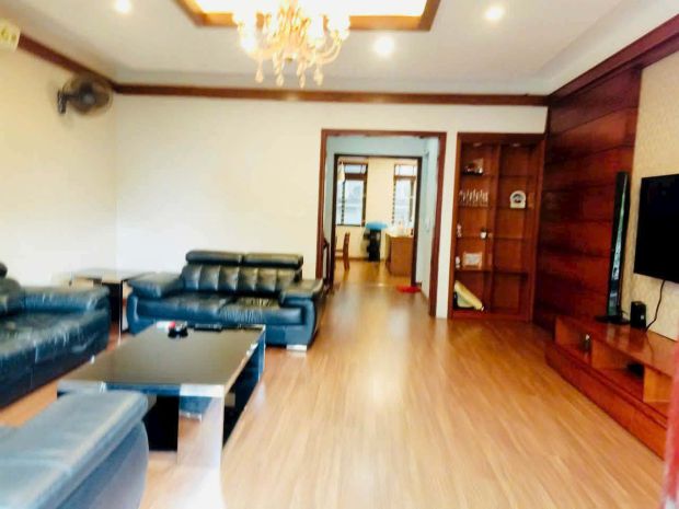 Bán nhà mặt phố việt hưng 90m2- mt 6m- hiếm, vị trí đắc 7568567