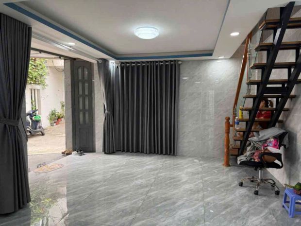 Bán nhà đẹp vào ở ngay quận tân phú giá chỉ nhỉnh 5 đồng 7569025