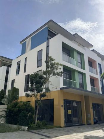 Chính chủ bán gấp nhà phố liền kề kđt meyhomes capital 7570167