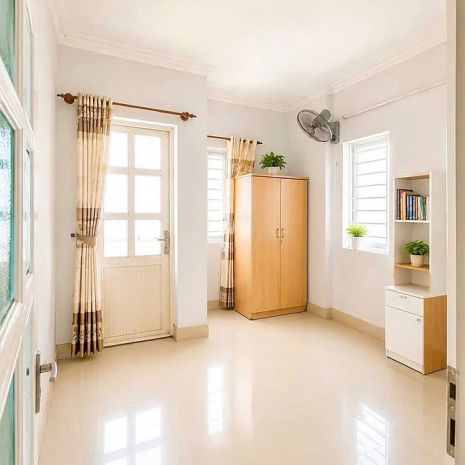 Hàng nóng  nhà đẹp 3 tầng  ô tô ngủ nhà  huỳnh tấn 7570270
