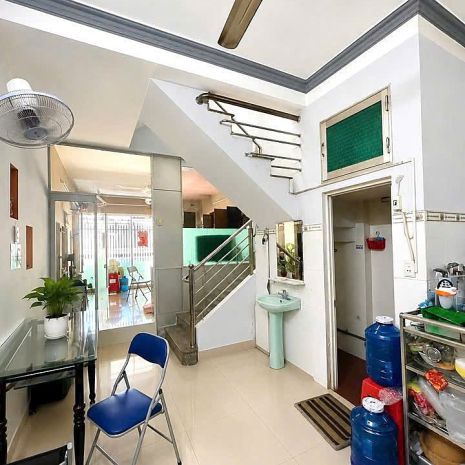 Hàng nóng  nhà đẹp 3 tầng  ô tô ngủ nhà  huỳnh tấn 7570273