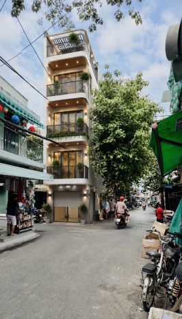 **bán nhà mặt tiền phùng văn cung. phường 4, phú nhuận 7570990