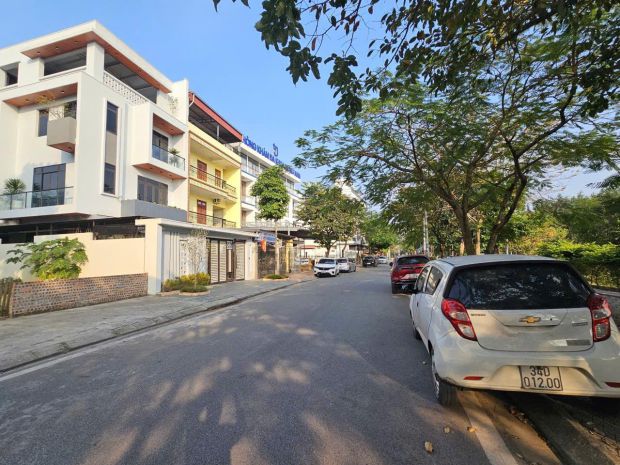 Bán lô đất biệt thự mặt đường tạ quang bửu  view vườn hoa 7572229