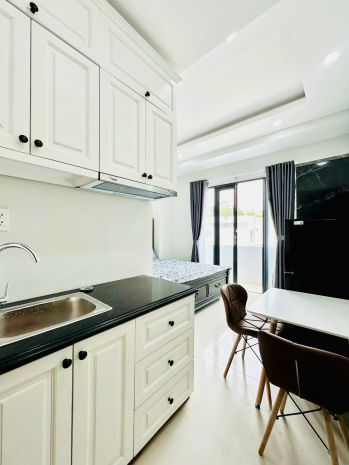 Tòa chdv nơ trang long gần chợ bà chiểu phan đăng lưu. 5 7575083