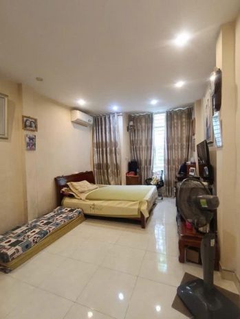Bán nhà rẻ 6 tầng mặt phố nguyễn du hoàn kiếm 60 tỷ. dt: 90 7575700