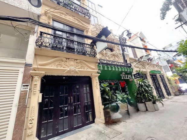 Ngay đài truyền hình  đh khxh nv - bán nhà 5 tầng hxh 7577522