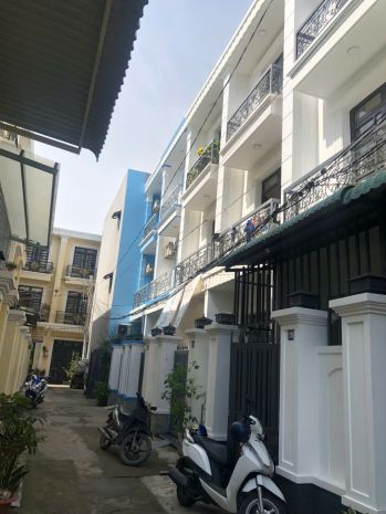 Nhà đẹp  giá tốt cần bán gấp tại thị trấn cần giuộc, huyện 7577599