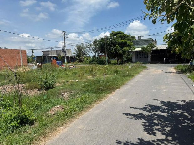 Bán đất 100 mét vuông tại 1đường basa củ chi kế bên quán ph 7577728