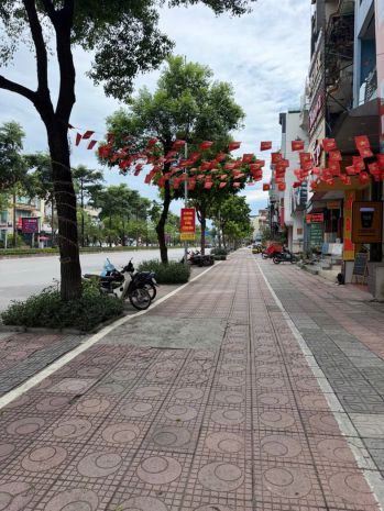 Nhà triệu đô mặt phố ngô gia tự  long biên 7578126
