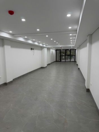 Nhà triệu đô mặt phố ngô gia tự  long biên 7578128
