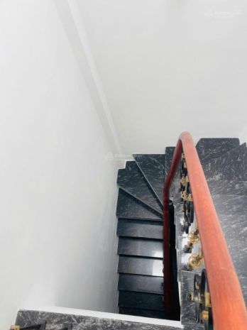 Bay nhanh phố cự lộc, nhà dân xây, 2 thoáng, ngõ thông, 7579221