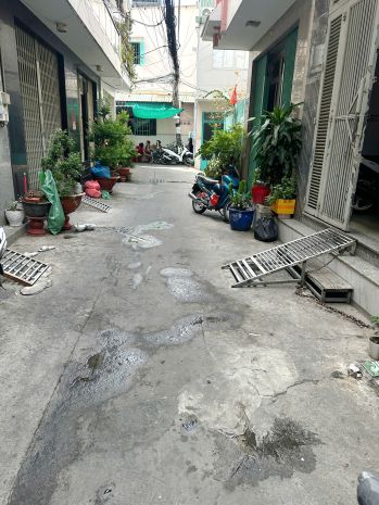 Nhà cấp 4 hẻm 3m 154 âu dương lân p3q8 p.chánh hưng 7581110