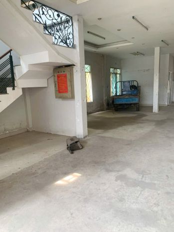 Cho thuê  nhà 2 tầng mặt tiền đường quốc lộ 50 xã bình 7581175