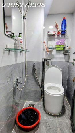 Hẻm thông dtsd 64 m2 5x4 - 4 tầng đúc- 3pn - 4wc. p15 7582373
