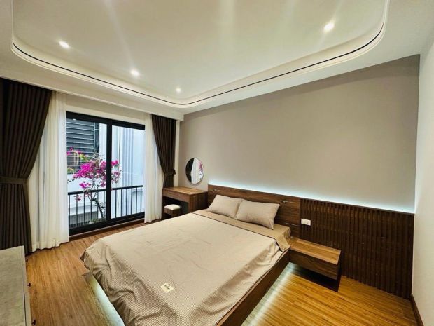Hàng hiếm ngọc thuỵ - long biển- phân lô - 7 tầng thang 7582935