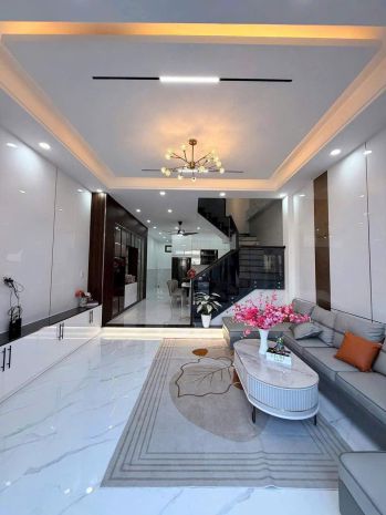 Chỉ 750 triệu sang tên  nhà lầu 140m² 4.5x31 ngay ubnd 7585436