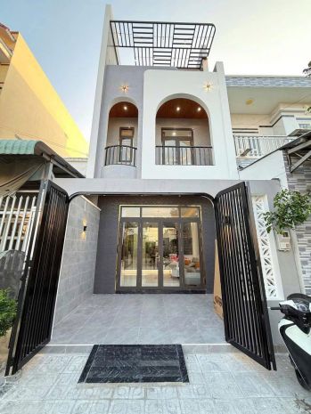 Chỉ 750 triệu sang tên  nhà lầu 140m² 4.5x31 ngay ubnd 7585437