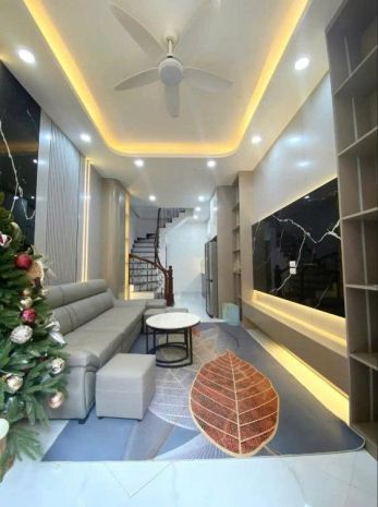 Chính chủ cho thuê nhà nguyên căn tại ngõ 143 nguyễn chính, 7586057
